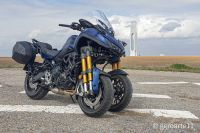 YAMAHA_NIKEN_900-10