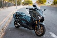 YAMAHA_TMAX560-01