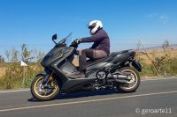 YAMAHA_TMAX560-20