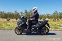 YAMAHA_TMAX560-24