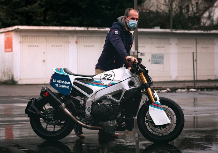 S1 une aprilia tuono v4 preparee facon le mans 1971 661299