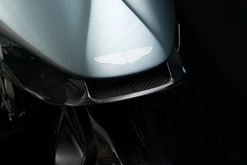aston martin brough amb 2 616d2d72f0b7e638802577