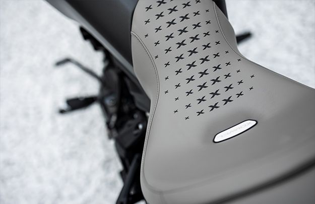 XDiavel nera 01 slider card 07 625x405
