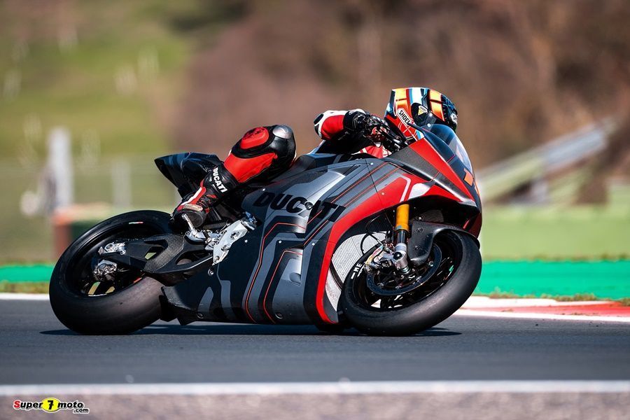 DUCATI MOTOE 2 UC407308 High
