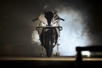 P90480029_highRes_the-new-bmw-s-1000-r