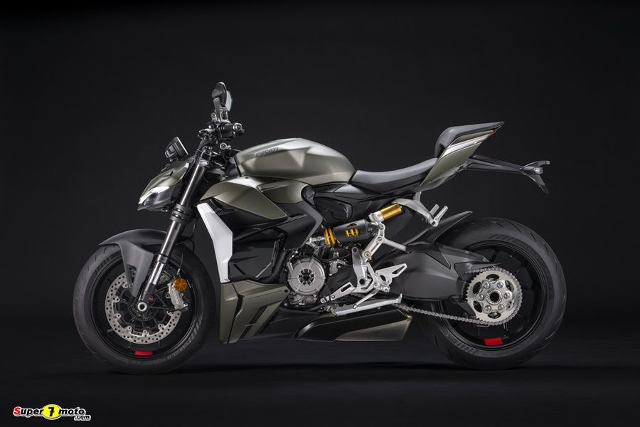 MY23 Ducati StreetfighterV2 1 UC399336 High