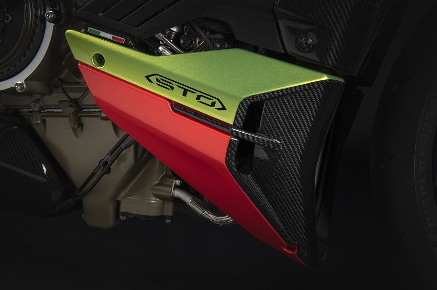 DUCATI STREETFIGHTER V4 LAMBORGHINI 35 UC418373 High