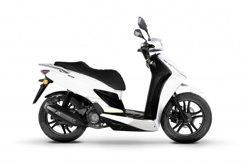Motron Ventura 125 Glacier White