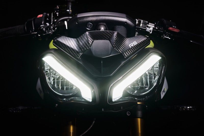 Triumph Street Triple 2023 005