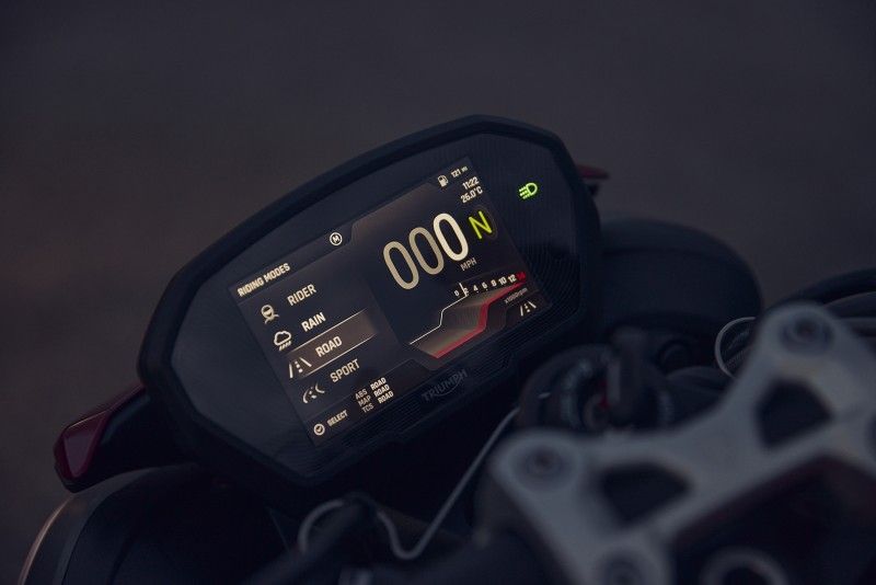 Triumph Street Triple 2023 030