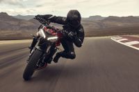 Triumph_Street_Triple_2023_083