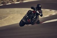 Triumph_Street_Triple_2023_098