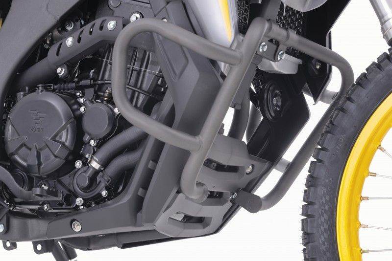 VOGE 300 Rally gris amarillo estudio detalle 7