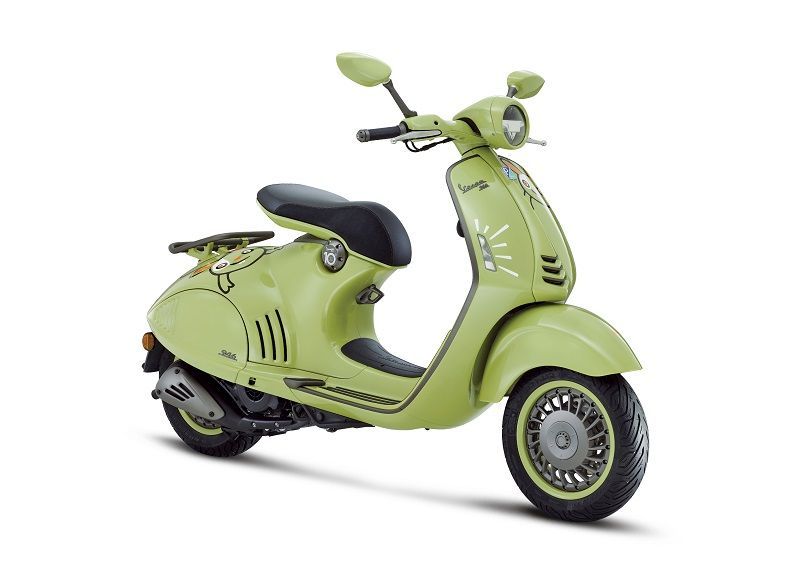 03 Vespa 946 10th Aniversario