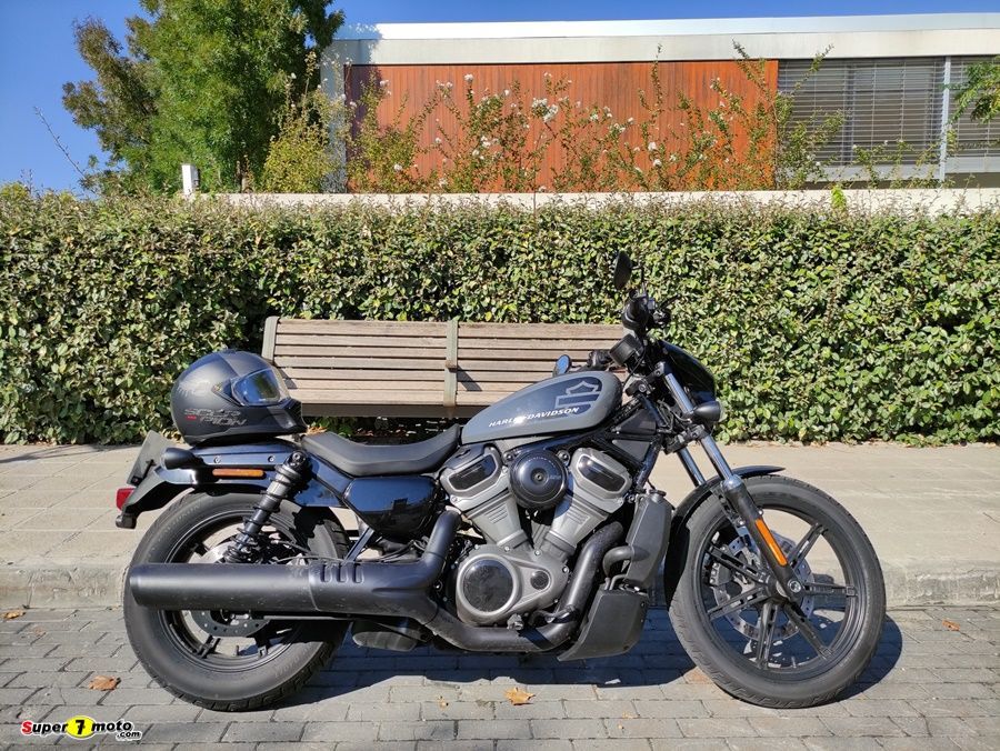 Harley Davidson Sportster Nightster 1