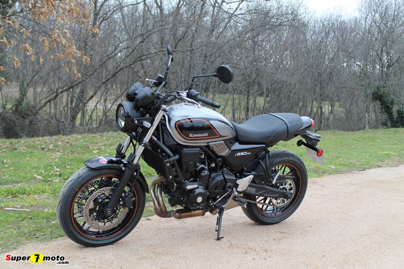 Z650RS 36