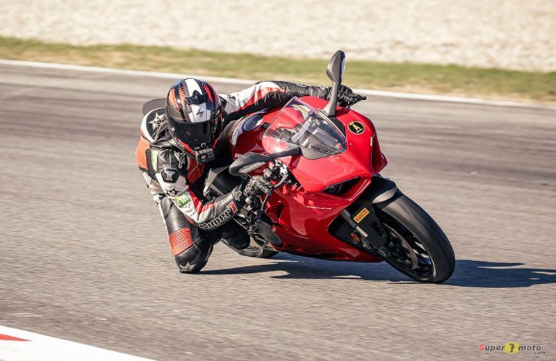 tandas2 pirelli rosso4 corsa