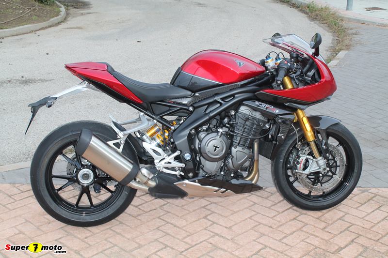 SpeedTriple1200RR 48