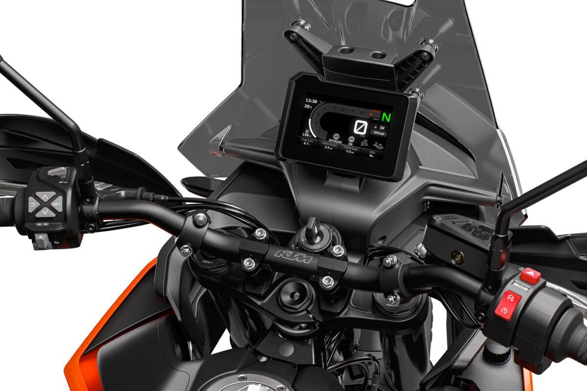 2023 KTM 890 ADVENTURE orange 2