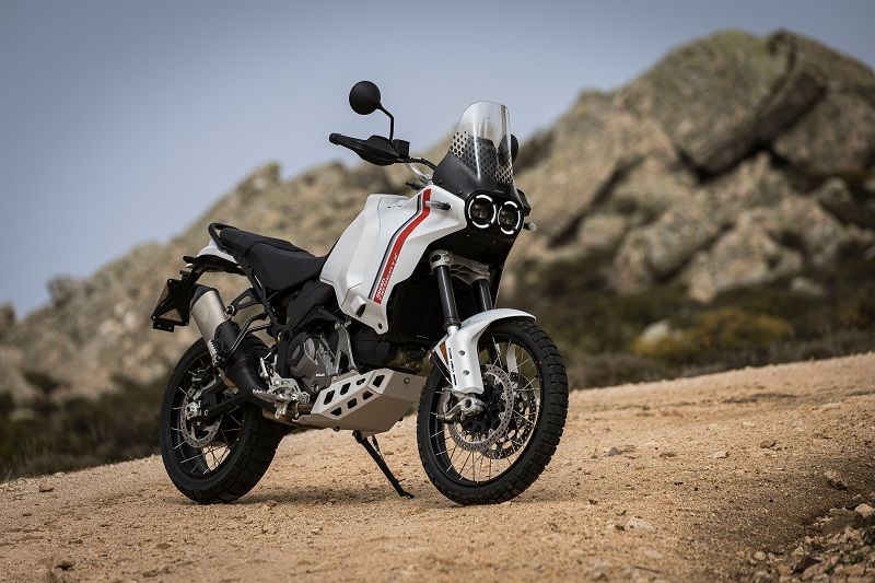MY22 Ducati Desert X 235 UC386348 High