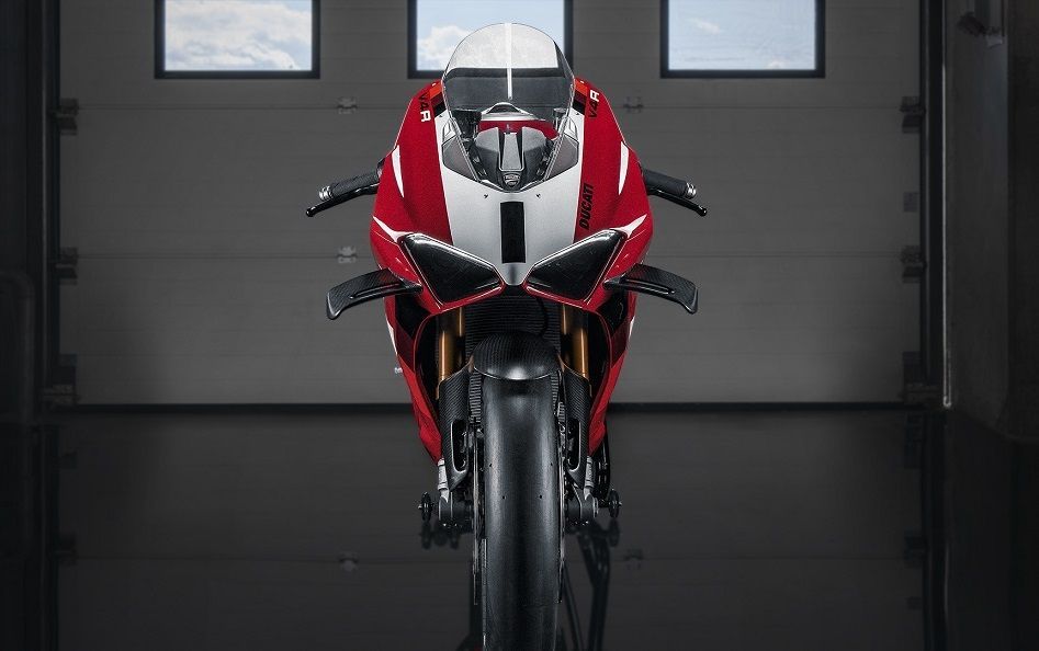 Ducati Panigale V4R MY23 performance gallery 02 03 1920x1080