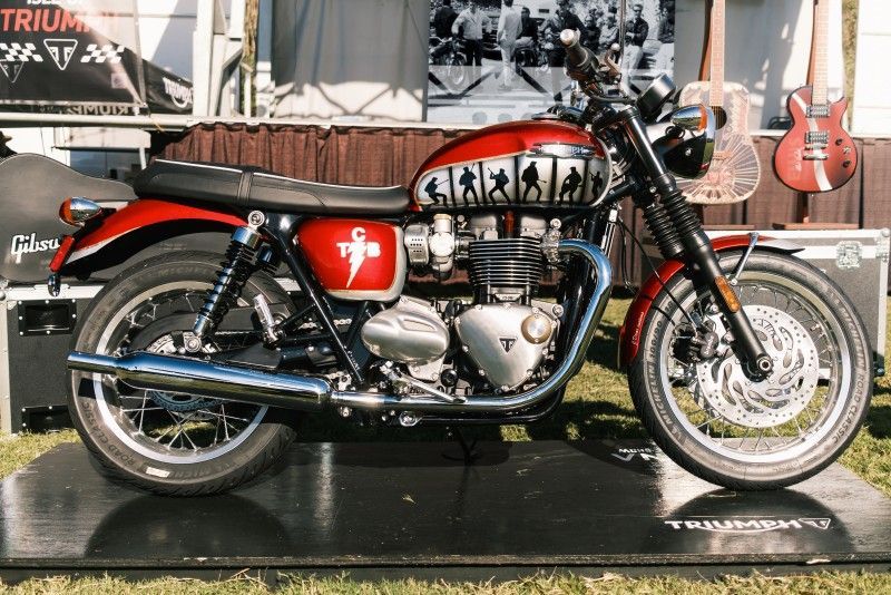 NdP Triumph Elvis Busqueda 022