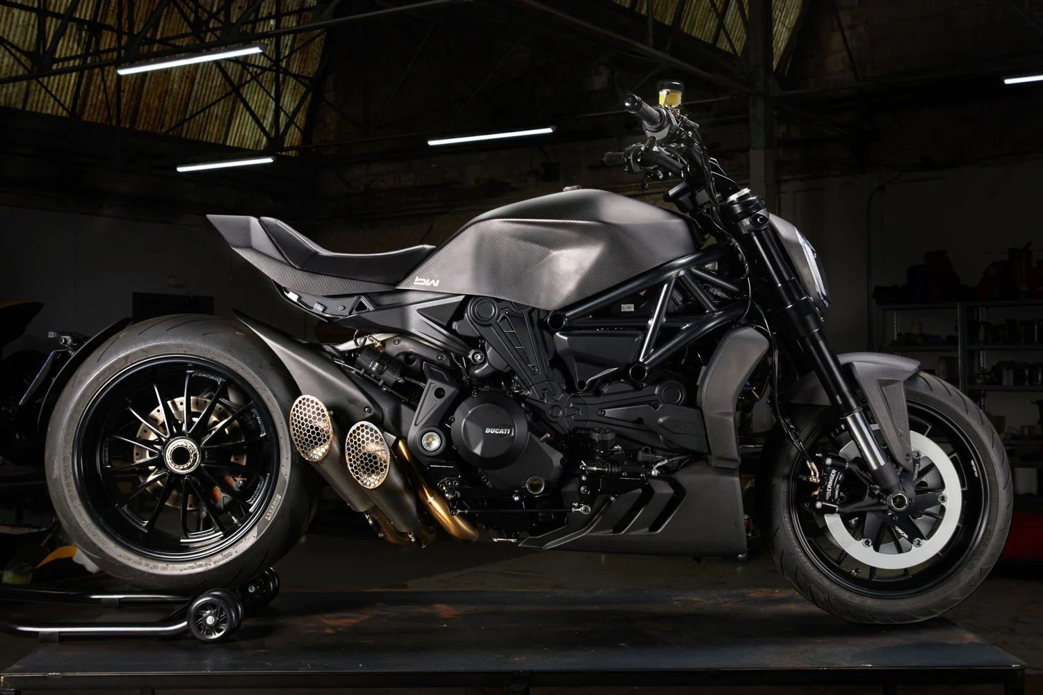 BW XDIAVEL 7 1500x