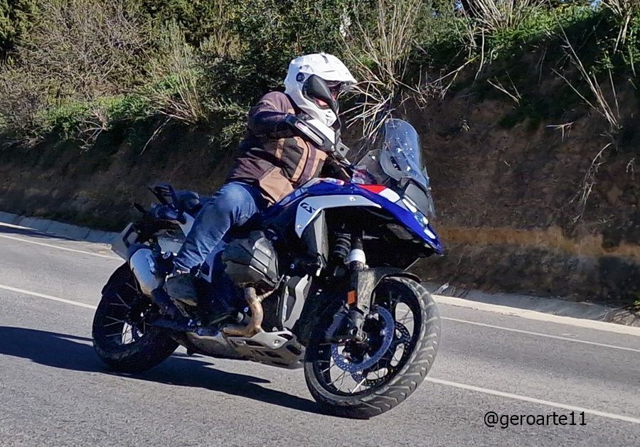 BMW R1300 GS 30 Portada