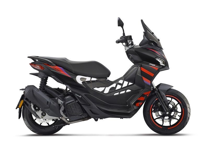 01 Aprilia SR GT Replica 200
