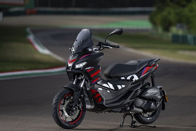 02 Aprilia SR GT Replica 200