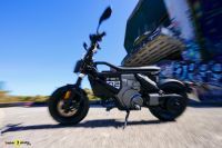 P90512784_lowRes_the-new-bmw-ce-02-07
