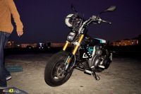 P90512815_lowRes_the-new-bmw-ce-02-07