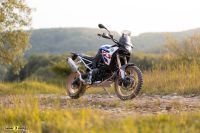 P90520378_lowRes_the-new-bmw-f-900-gs