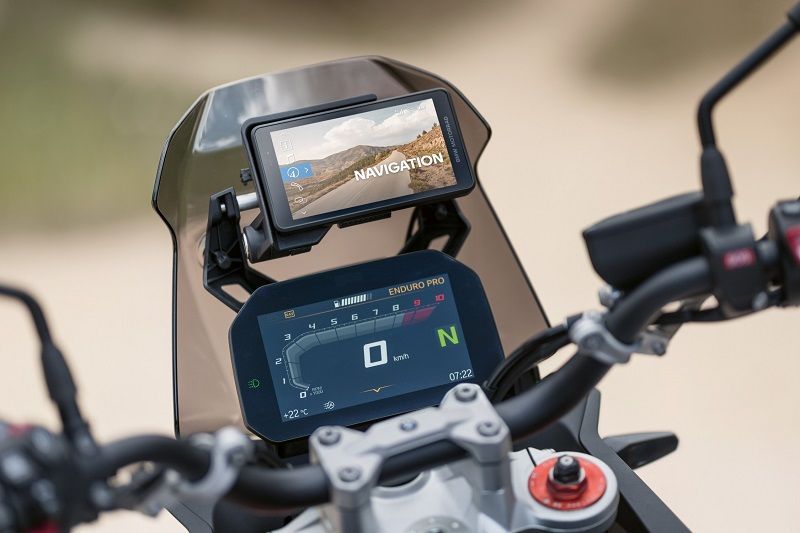 P90520415 lowRes bmw motorrad connect