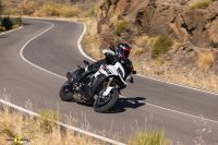 P90527473_lowRes_the-new-bmw-s-1000-x