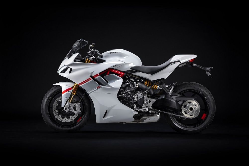 MY 2024 SuperSport Stripe Livery 01 UC515279 High