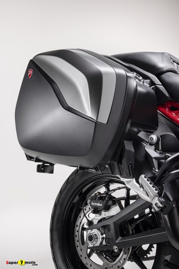 MY24 Ducati Multistrada V4s Grand Tour 023 UC549497 High