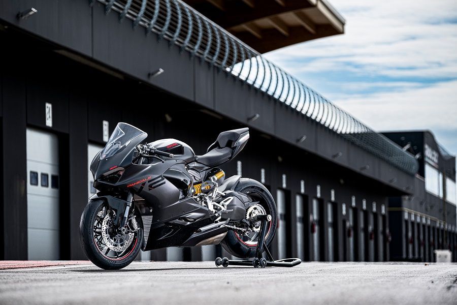 05 MY24 DUCATI PANIGALE V2 UC518976 High