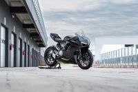 04_MY24_DUCATI_PANIGALE_V2_UC518975_High