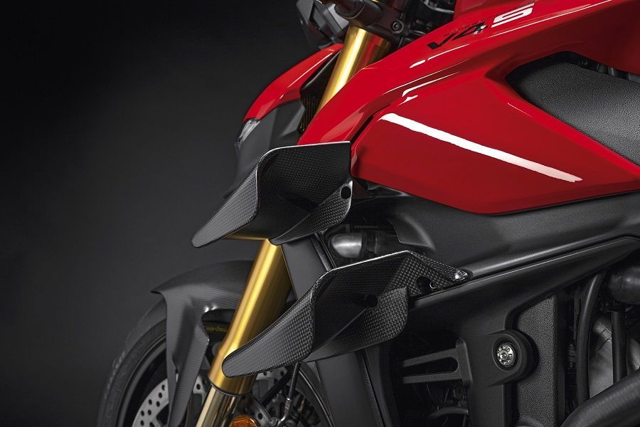 03 STREETFIGHTER V4 2023 ACCESSORIES UC529563 High