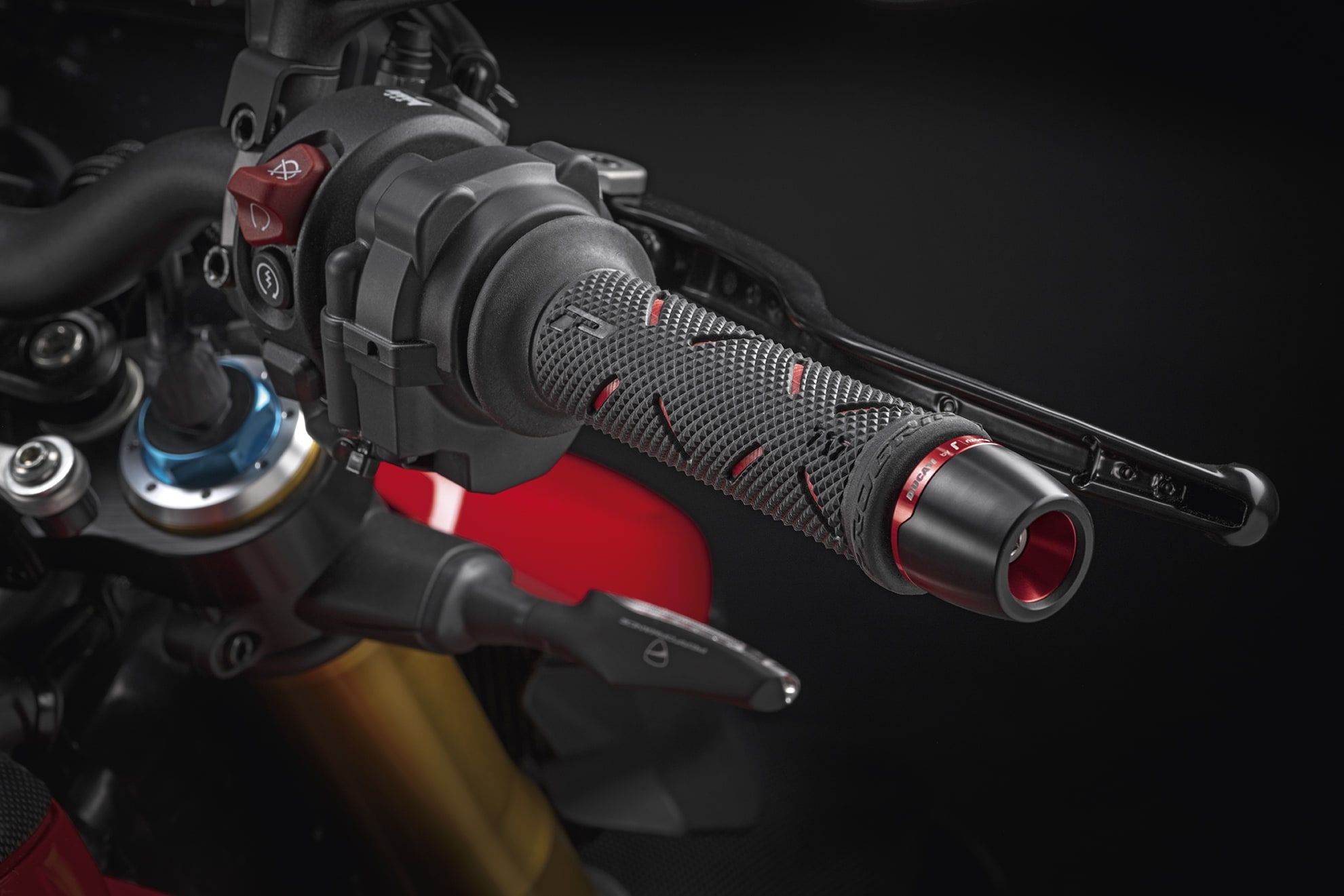 06 STREETFIGHTER V4 2023 ACCESSORIES UC529564 High