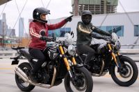 Triumph_Speed400andScrambler400x_010