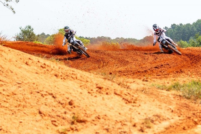 Triumph MX250 videos 03