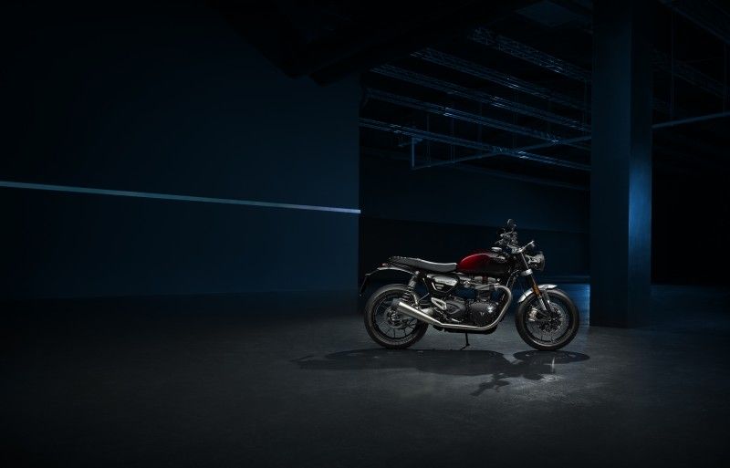 Speedtwin1200 Red StealthEdition MY24 0012 TR