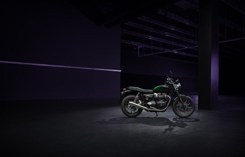 Speedtwin900 Green StealthEdition MY24 0015 TR