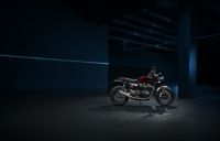 Speedtwin1200_Red_StealthEdition_MY24_0012_TR