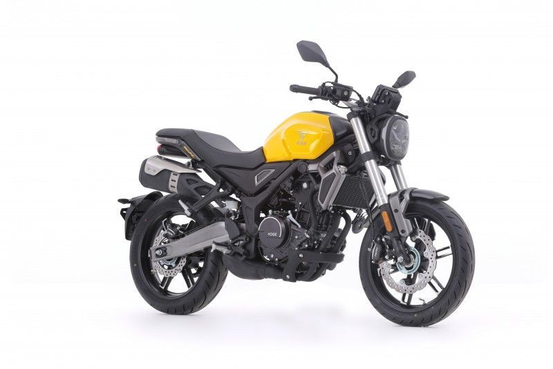 VOGE 350 AC E5 Amarilla estudio 15