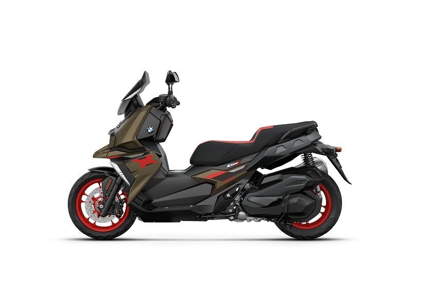 P90571794 highRes the new bmw c 400 x 