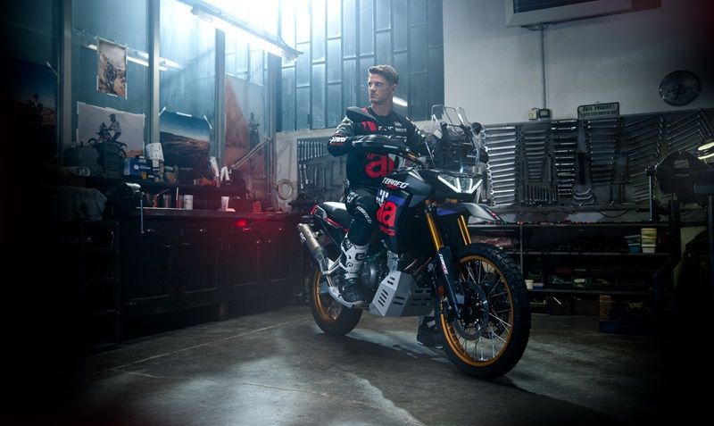 27 Aprilia Tuareg Rally