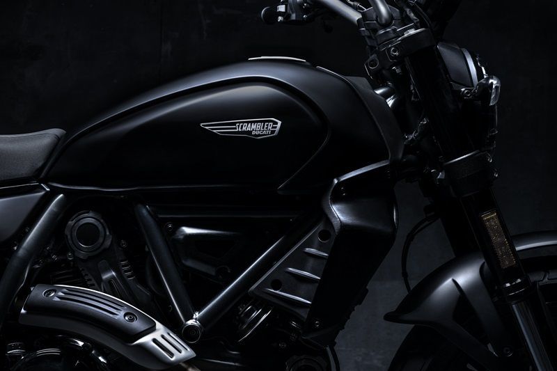 08 MY25 SCRAMBLER DARK DETAILS 6 UC702902 High
